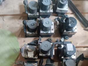 Pompa frana abs esp Megane3 Fluence Scenic3 Megane2 Clio2 / 3 Laguna2 Koleos egr clapeta acceleratie motor cutie automata Renault Laguna2 Megane2 Clio