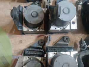 Pompa frana abs esp Megane3 Fluence Scenic3 Megane2 Clio2 / 3 Laguna2 Koleos egr clapeta acceleratie motor cutie automata Renault Laguna2 Megane2 Clio — miniatura 5