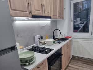 Apartament 2 camere semidecomandat, etaj 1 , zona Curtea de Apel — miniatura 3