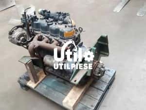 motor kubota v1702 v2203 v2403 d1703 + piese motoare kubota — miniatura 3