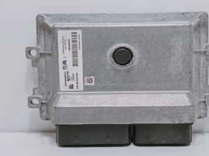 ECU  Calculator Motor 9846386780 Opel Corsa F seria — miniatura 1
