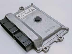 ECU  Calculator Motor 9846386780 Opel Corsa F seria — miniatura 10