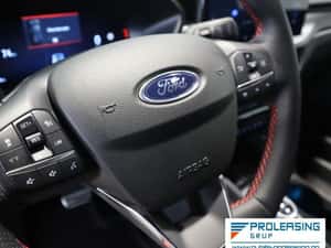 Ford Kuga Automată 186 HP Benzină — miniatura 4
