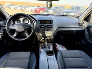 • Mercedes C Classe C220 2010 / Automat / Parc Auto • Rate • Garantie • — miniatura 8