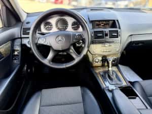 • Mercedes C Classe C220 2010 / Automat / Parc Auto • Rate • Garantie • — miniatura 9