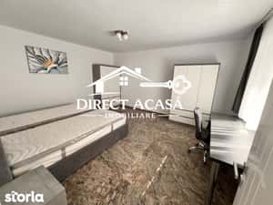 Apartament 2 camere ultracentral - renovat curte-de inchiriat — miniatura 5