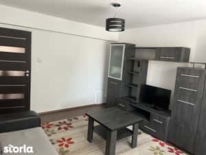 Inchiriez apartament zona centrala — miniatura 5