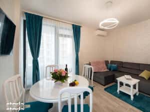 Apartament de lux cu vedere la mare, la doar 10 m de plajă – Mamaia N — miniatura 3