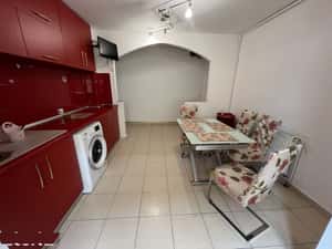 Apartament 2 camere decomandat,renovat, zona Centrala — miniatura 3