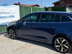 Renault Megane Bose Manuală 140 HP Benzină — miniatura 4