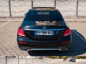 Mercedes-Benz E 220 d 9G-TRONIC AMG Line — miniatura 5