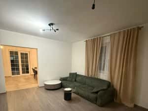 Duplex 3 dormitoare 3 bai in com Giroc — miniatura 1