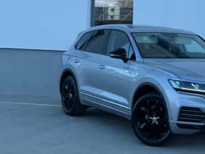 Volkswagen Touareg 3  *CR7* *ACC* *Front Assist* *Lane Assist* *Panoramic* *Memorii* *Camera*  *Scaune Sport* Jante R20* *FULL LED*