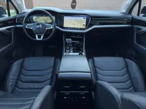 Volkswagen Touareg 3  *CR7* *ACC* *Front Assist* *Lane Assist* *Panoramic* *Memorii* *Camera*  *Scaune Sport* Jante R20* *FULL LED* — miniatura 5