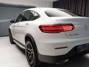 Mercedes-Benz GLC 250 Automată 213 HP Benzină — miniatura 4