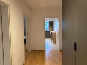 Inchiriez apartament cu doua camere, zona Avangarden, Brasov — miniatura 6