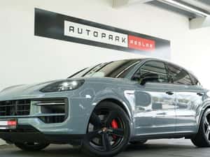 Porsche Cayenne Hibrid 2025 — miniatura 6