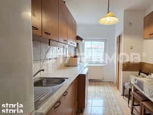 Apartament structura mare zona Racadau — miniatura 1