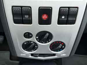 Dacia Logan 1.4 benzina  98 mi km un singur propietar — miniatura 5