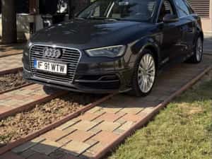Audi e-tron plug in hybrid S line — miniatura 10
