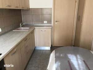 Inchiriez apartament 3 camere decomandat — miniatura 6