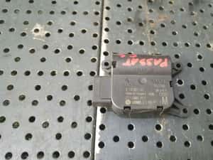 Motoras clapeta aeroterma vw passat cc 0132801362 cz1168802921 — miniatura 7