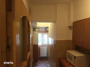 Propietar inchirierez garsoniera ultracentrala i — miniatura 4