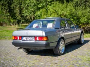 Mercedes 190E W201 — miniatura 4