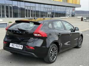 Volvo V40 2 litri euro 6 Facelift 2017 — miniatura 4
