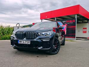 Vand BMW X6 M50I, 4.4 530CP, extrem de frumos — miniatura 5