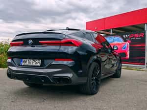 Vand BMW X6 M50I, 4.4 530CP, extrem de frumos — miniatura 7