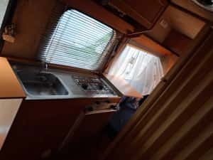Rulotă NARDI-CARAVAN 38M 650 kg – COMPLET ECHIPATĂ – 2000€ Negociabil — miniatura 6