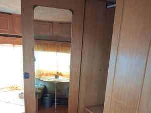 Rulotă NARDI-CARAVAN 38M 650 kg – COMPLET ECHIPATĂ – 2000€ Negociabil — miniatura 9