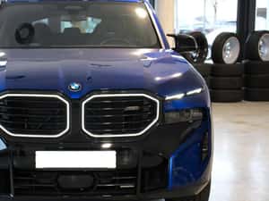 BMW XM 4.4 V8 Individual Deep Lagoon — miniatura 3