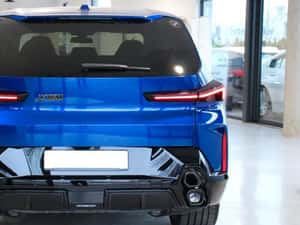 BMW XM 4.4 V8 Individual Deep Lagoon — miniatura 7