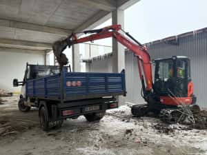 Buldoexcavator de Inchiriat — miniatura 4