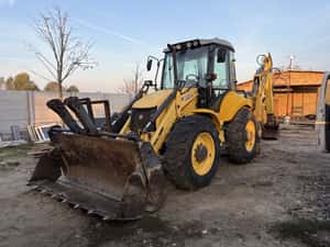 Buldoexcavator de Inchiriat — miniatura 6