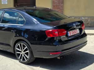 Volkswagen Jetta Highline 1.4 tsi 122 cp - 2012 — miniatura 3