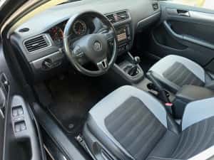 Volkswagen Jetta Highline 1.4 tsi 122 cp - 2012 — miniatura 6