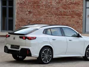 BMW X2 2024, SUV, 46.500 EUR — miniatura 3