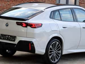 BMW X2 2024, SUV, 46.500 EUR — miniatura 4