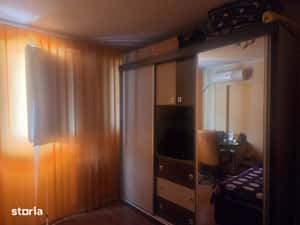 Apartament 3 camere, etaj 1/10, str. Toporasi, Sector 5, balcon, lift — miniatura 4