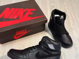 Adidasi Jordan 1 high triple black Premium — miniatura 8