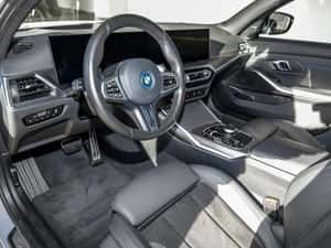 BMW 330 Plug-in hybrid - 22.400 km - 2024 — miniatura 7