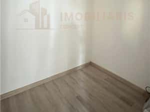 Spatiu comercial, Zona Muzeului de Mineralogie — miniatura 4