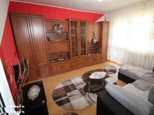 Vând apartament 2 camere în Hunedoara, zona Micro7-Trandafirilor — miniatura 3