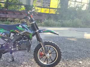 ross Enduro motocicleta pocket 49cc in 2 timpi roti pe 10 inch 60 cm — miniatura 5