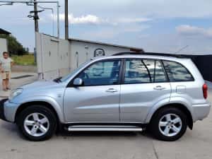Vând Toyota RAV4 benzină  2005  cutie automată