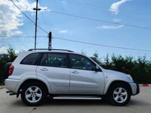 Vând Toyota RAV4 benzină  2005  cutie automată — miniatura 10