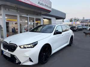 BMW M5 2025 - Hibrid 721 cp, 8000 km, Alb — miniatura 3